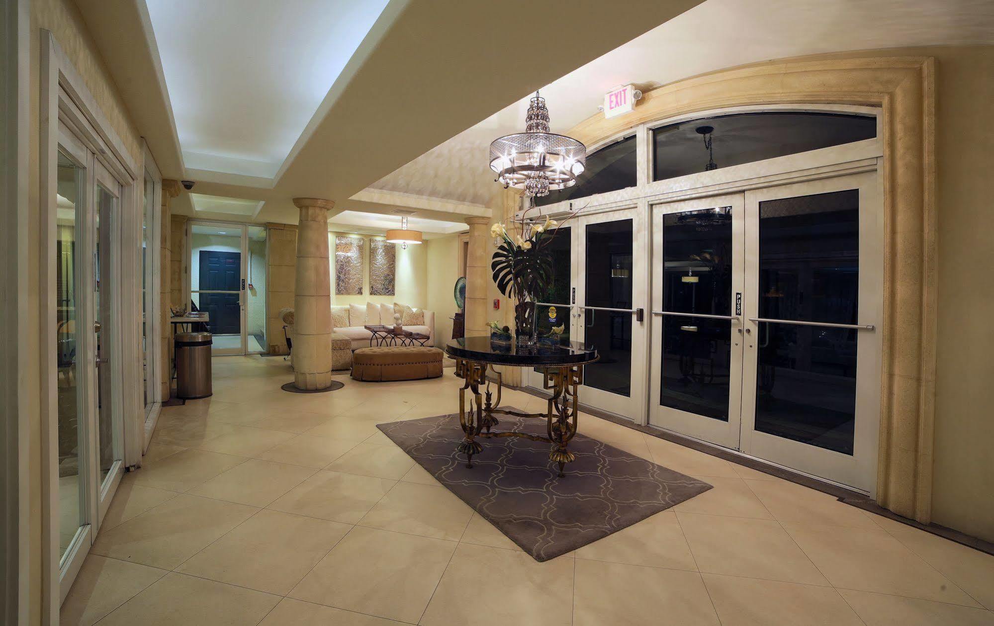 The Sea Lord Hotel & Suites (Adults Only) Lauderdale-by-the-Sea Εξωτερικό φωτογραφία