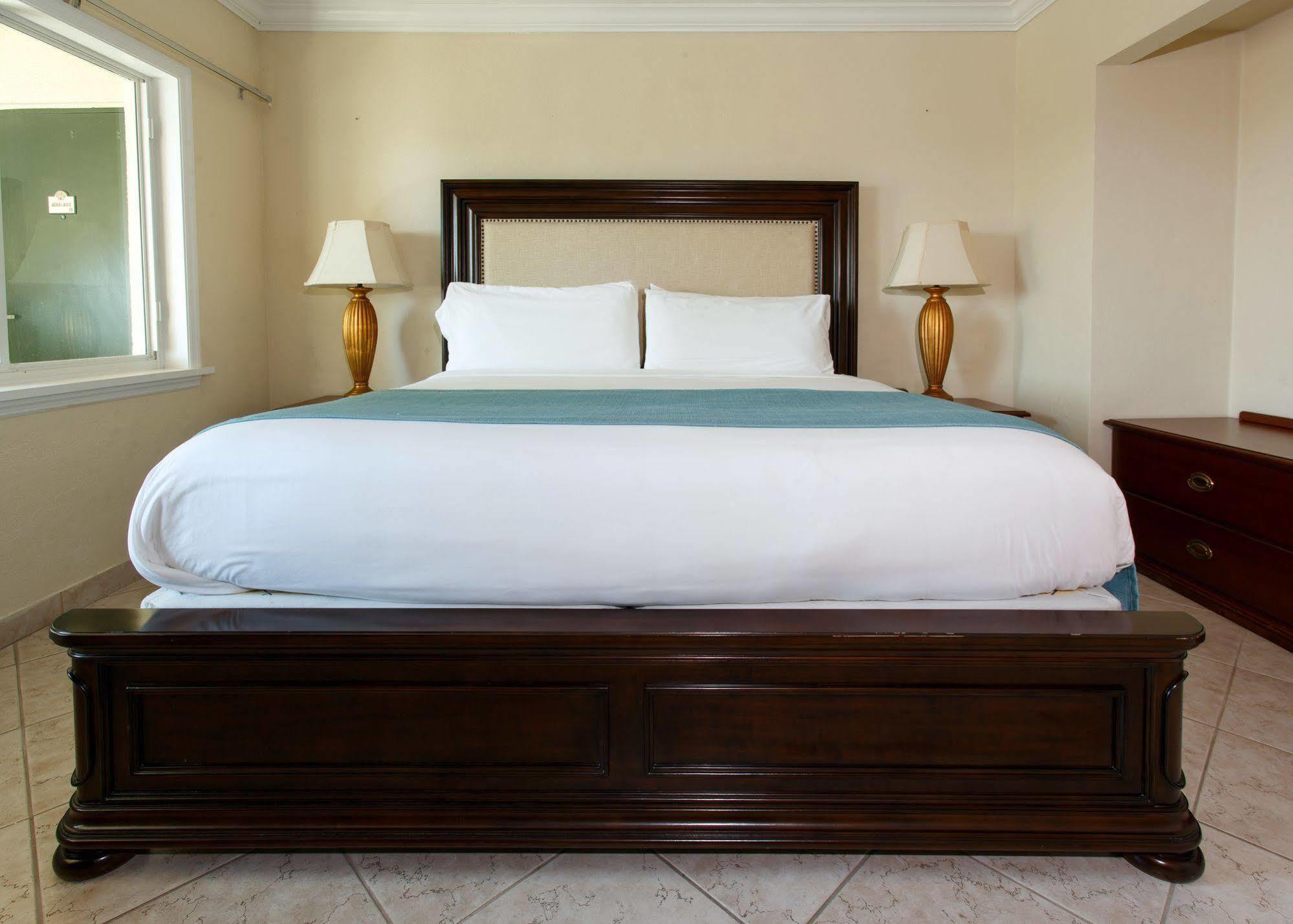 The Sea Lord Hotel & Suites (Adults Only) Lauderdale-by-the-Sea Εξωτερικό φωτογραφία