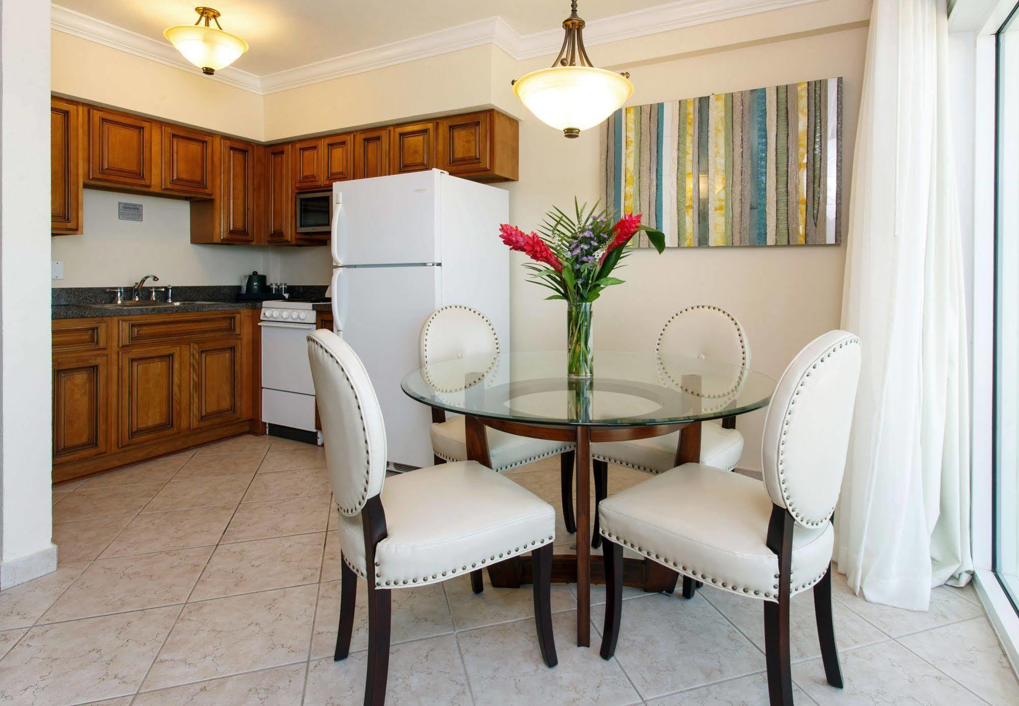 The Sea Lord Hotel & Suites (Adults Only) Lauderdale-by-the-Sea Εξωτερικό φωτογραφία
