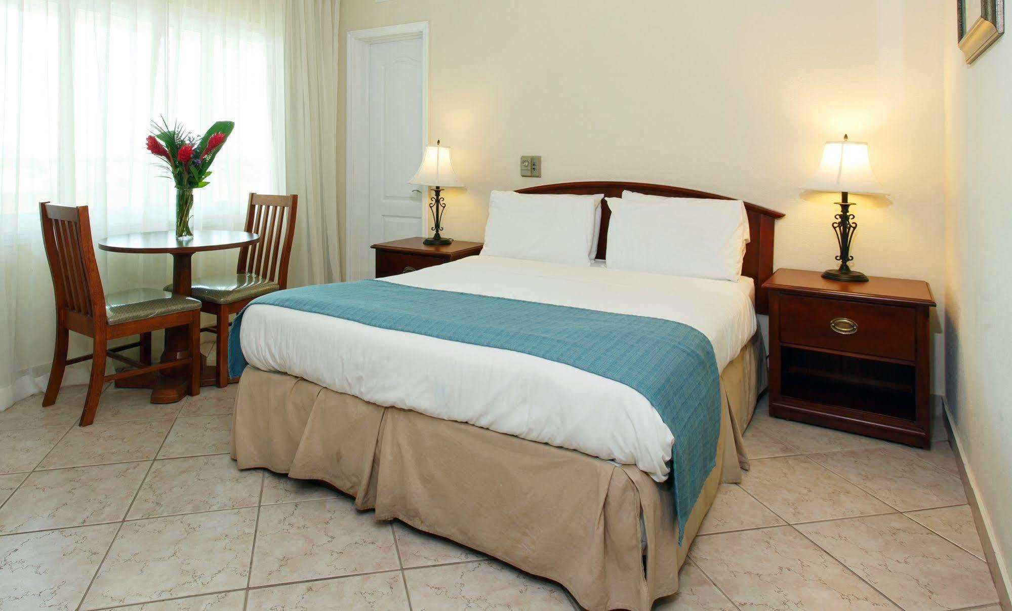 The Sea Lord Hotel & Suites (Adults Only) Lauderdale-by-the-Sea Εξωτερικό φωτογραφία