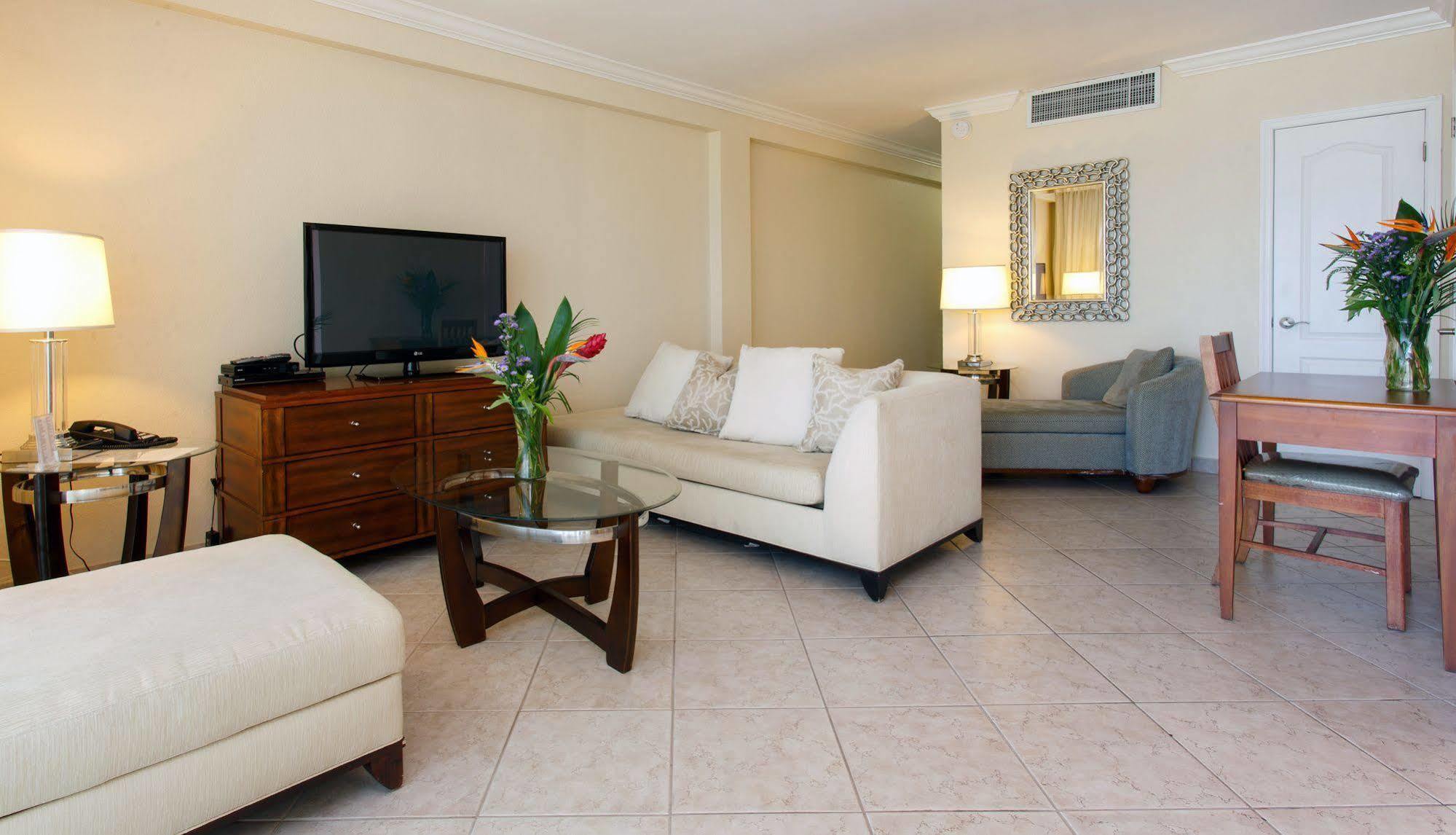 The Sea Lord Hotel & Suites (Adults Only) Lauderdale-by-the-Sea Εξωτερικό φωτογραφία