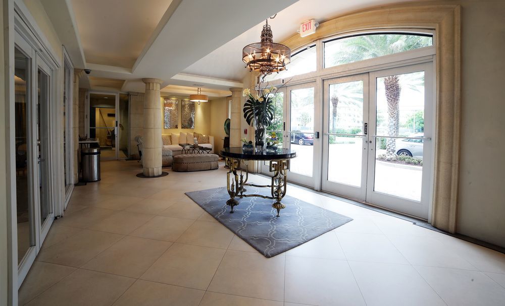 The Sea Lord Hotel & Suites (Adults Only) Lauderdale-by-the-Sea Εξωτερικό φωτογραφία